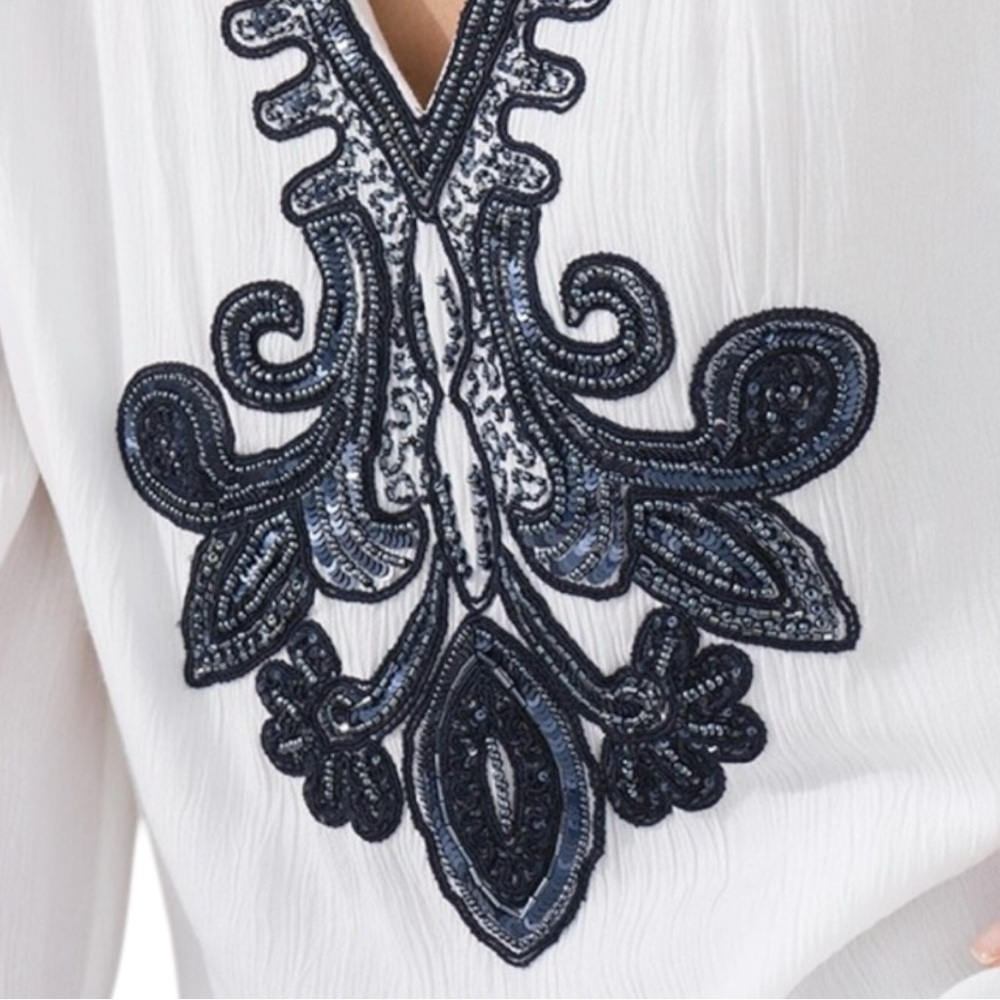 CHICO’s Embellished Tunic in White w/ Black Beading Size 0 (2-4) — STUNNING!!! - Picture 8 of 9